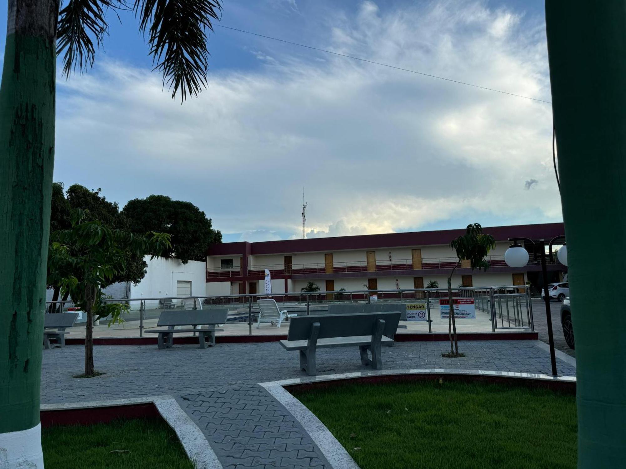 Hotel Serra Do Rio Ibotirama Екстериор снимка